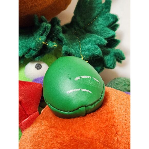 Veggie Tales plush toys lot of 7 tomato potato broccoli mushroom - Picture 6 of 6